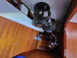 Jocalia's new windlass